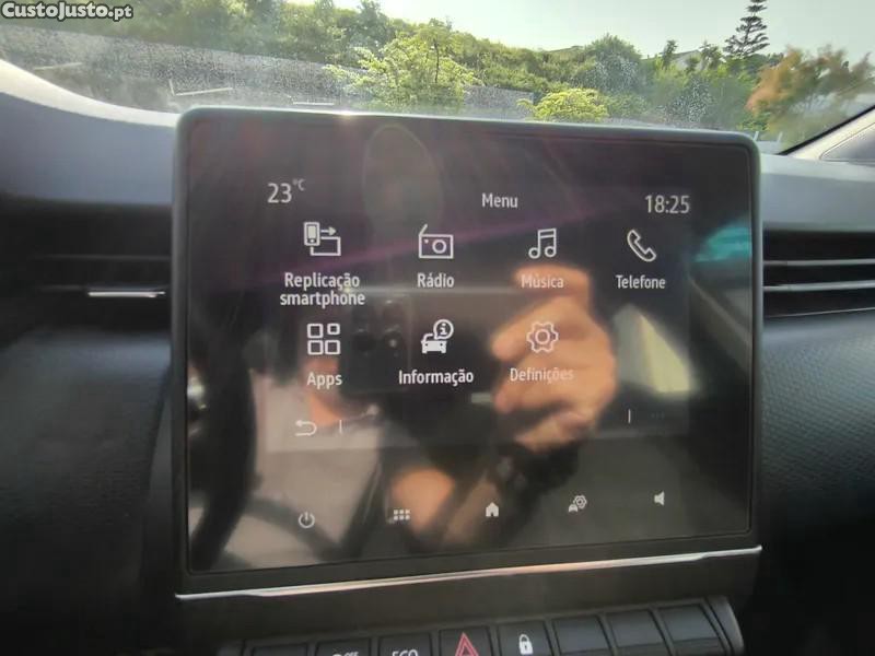 Renault Clio 1.5 Blue dCi Zen — fotografia 6