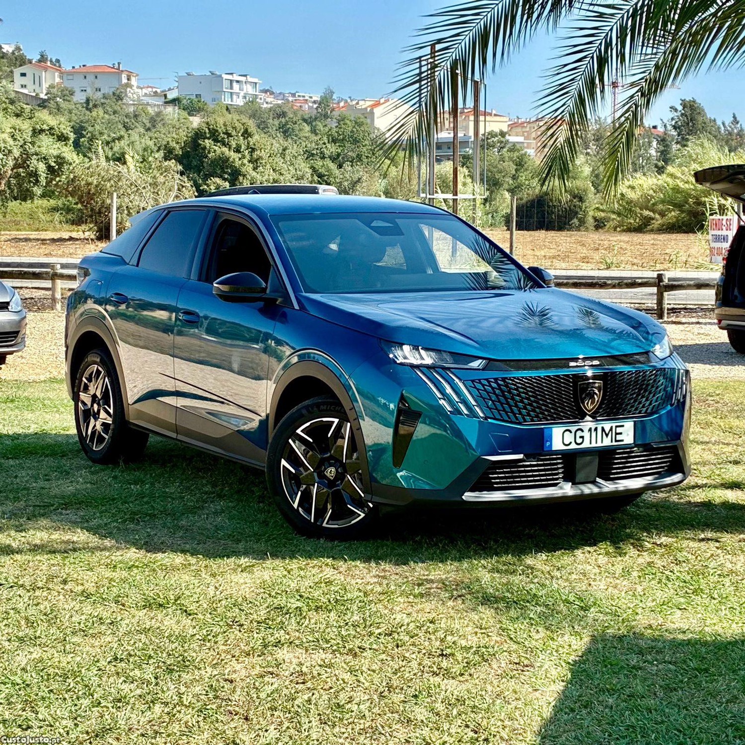 Peugeot 3008 Hybrid Allure — fotografia 18