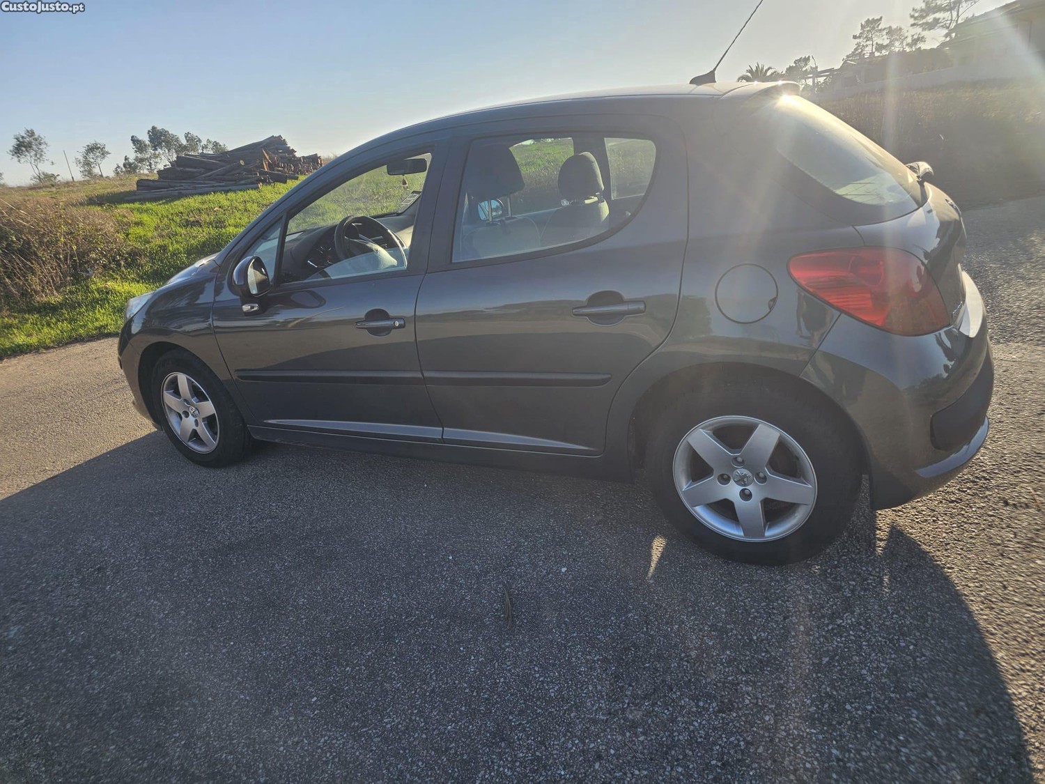 Peugeot 207 1.4hdi — fotografia 3