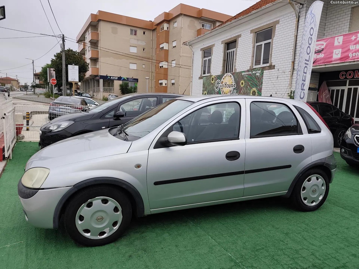 Opel Corsa 1.2 16V Confort — fotografia 15
