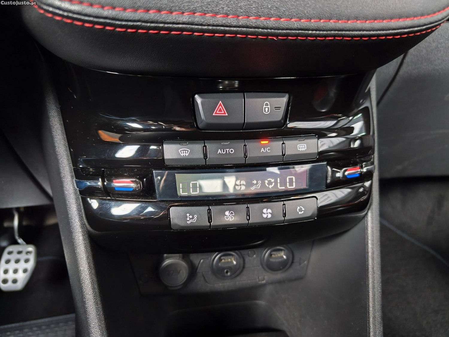 Peugeot 208 1.6 THP GTi — fotografia 11