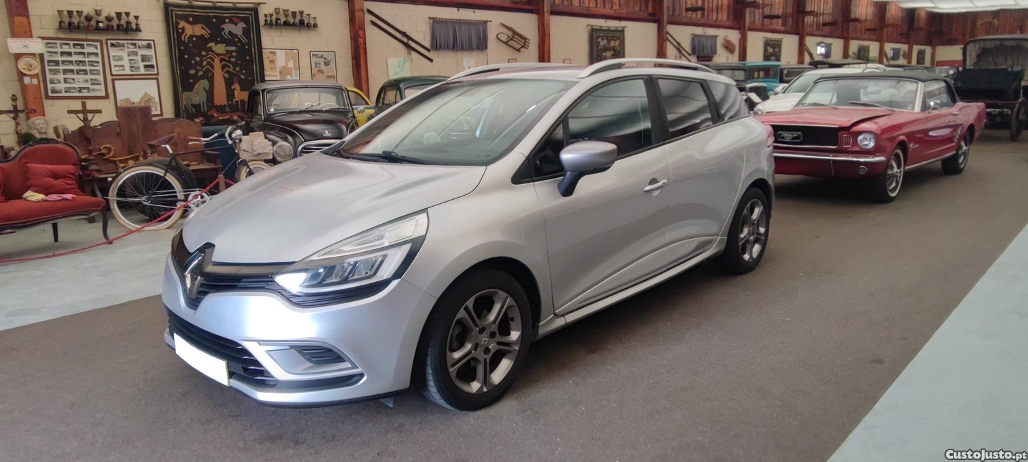 Renault Clio Sport Tourer 1.5 DCi GT Line"Nacional" — fotografia 10