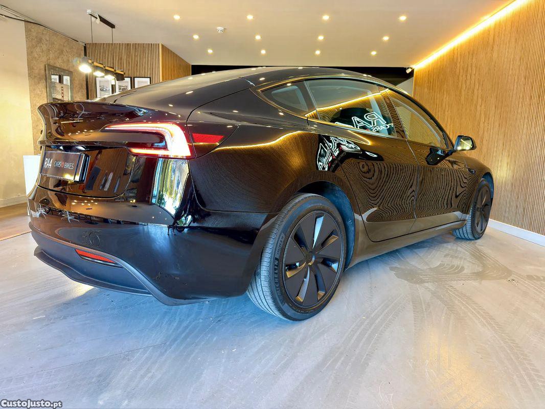 Tesla Model 3 nd — fotografia 15