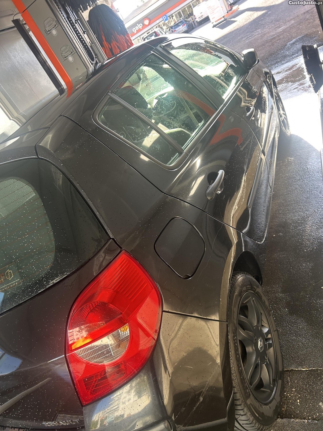 Renault Clio 1.5 Dci — fotografia 11