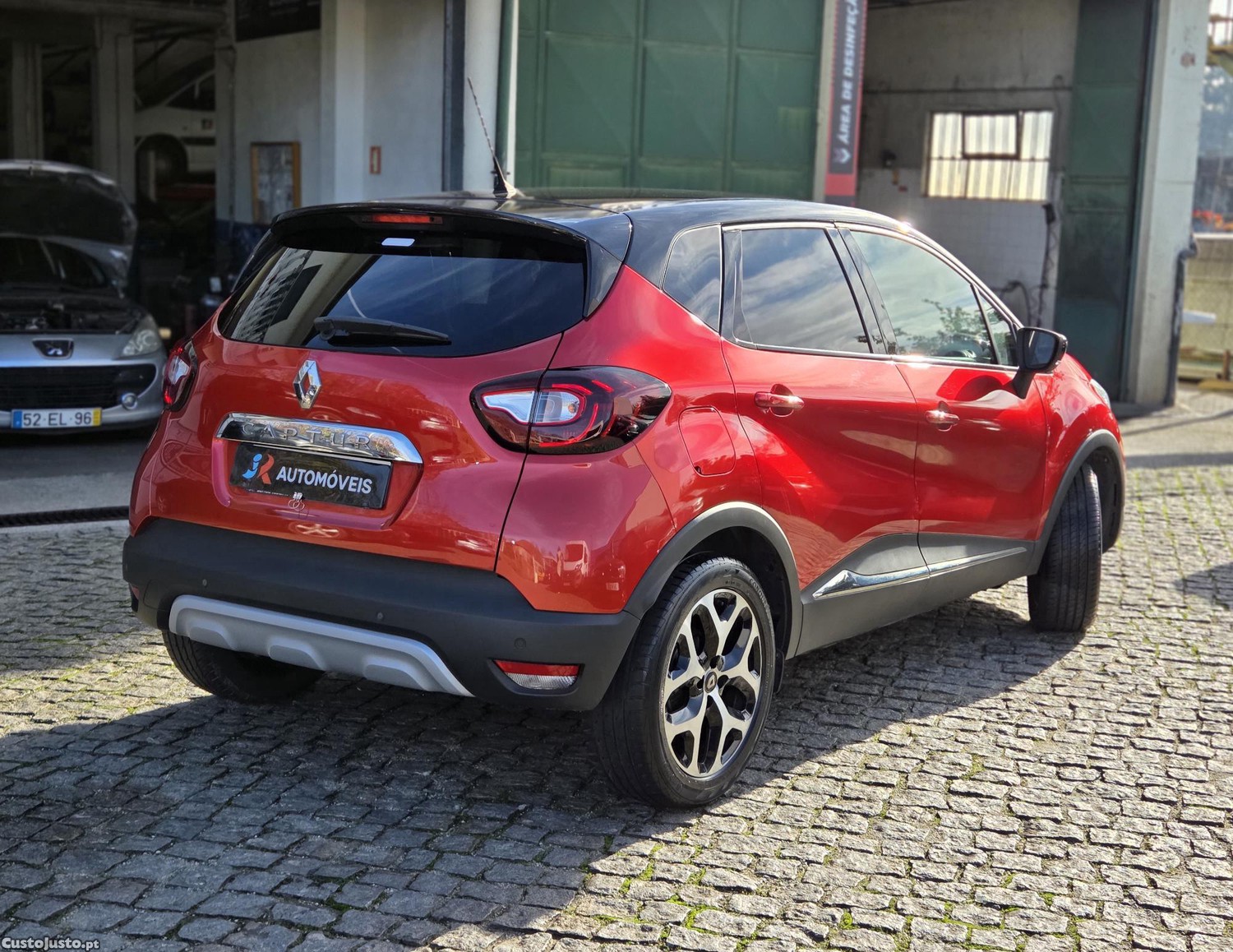 Renault Captur 1.5 DCi Exclusive - 18 foto 5