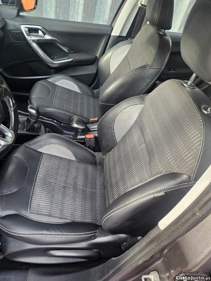 Peugeot 2008 — fotografia 3