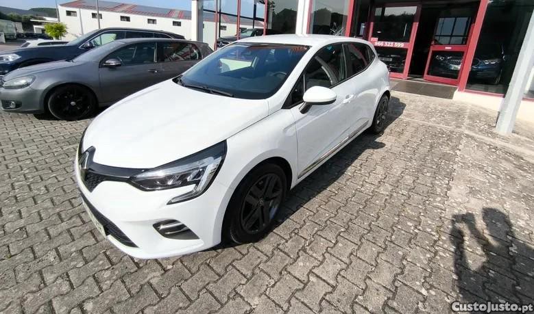 Renault Clio 1.5 Blue dCi Zen — fotografia 11