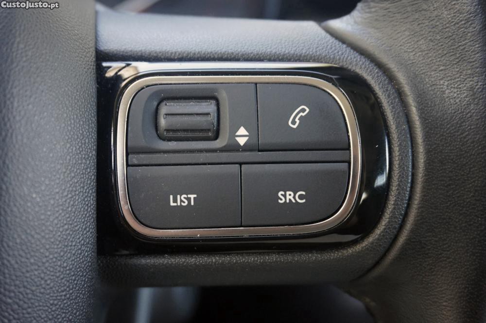 Citroën C3 1.2 PureTech Shine — fotografia 18