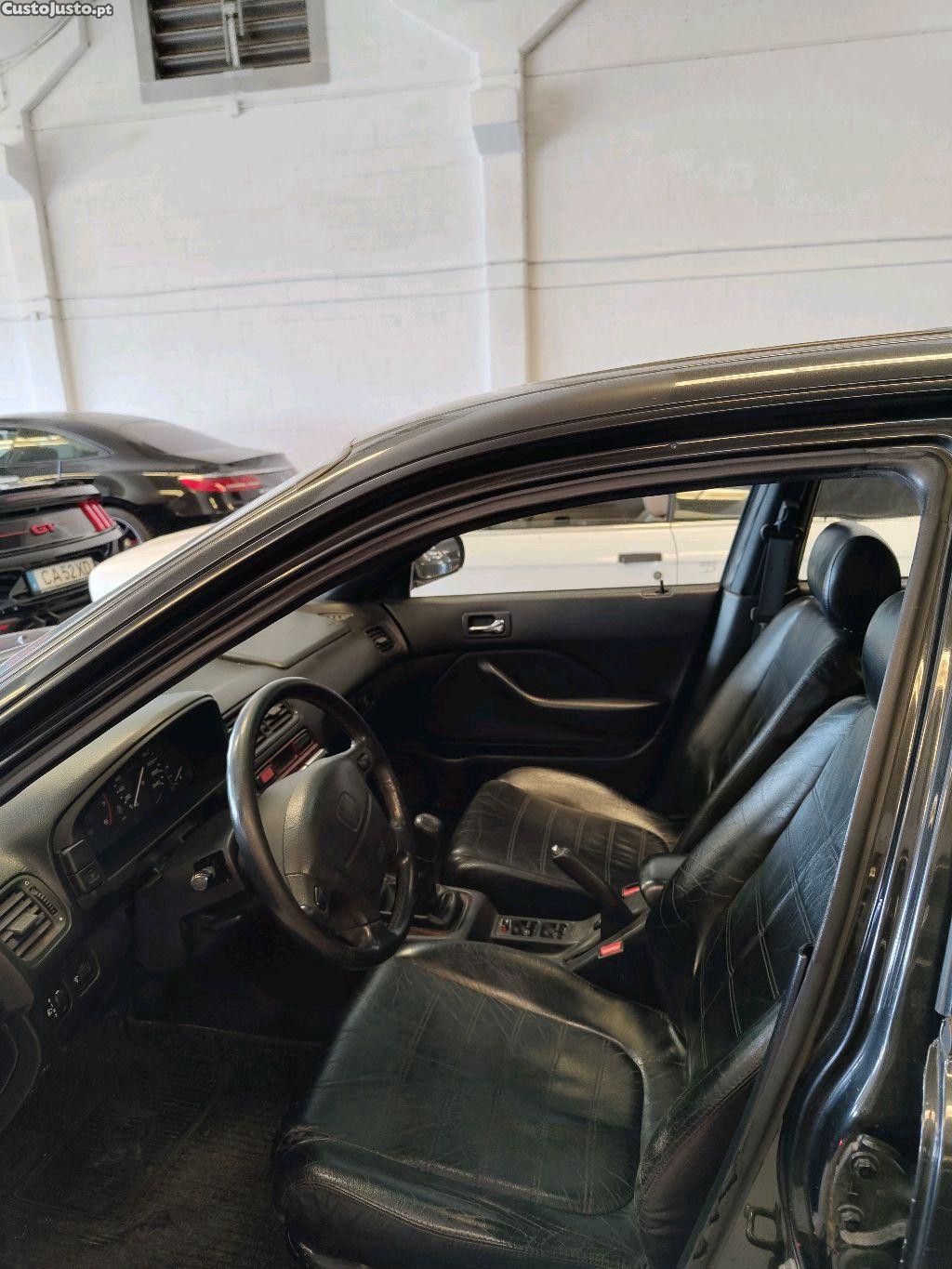 Honda Accord 2.0 I CE8 — fotografia 5