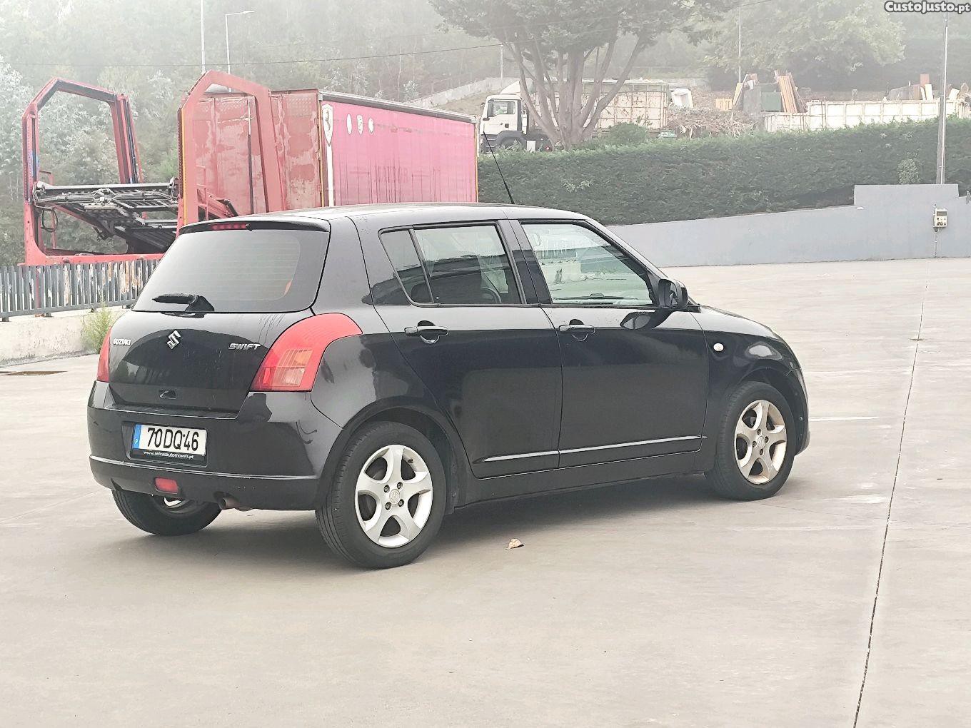 Suzuki Swift — fotografia 5