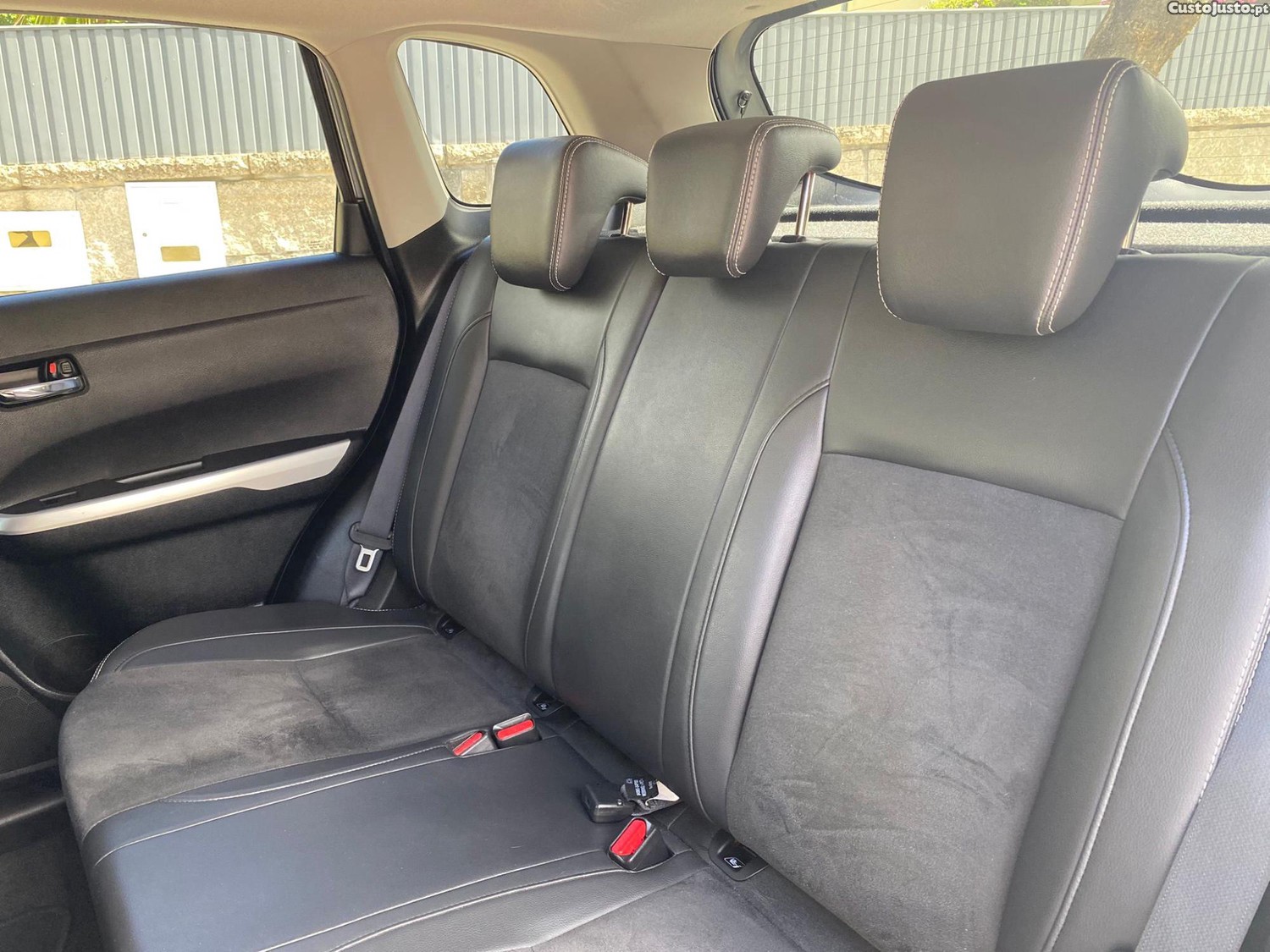 Suzuki Vitara 1.6 DDiS 4x4 AllGrip Comfort — fotografia 2