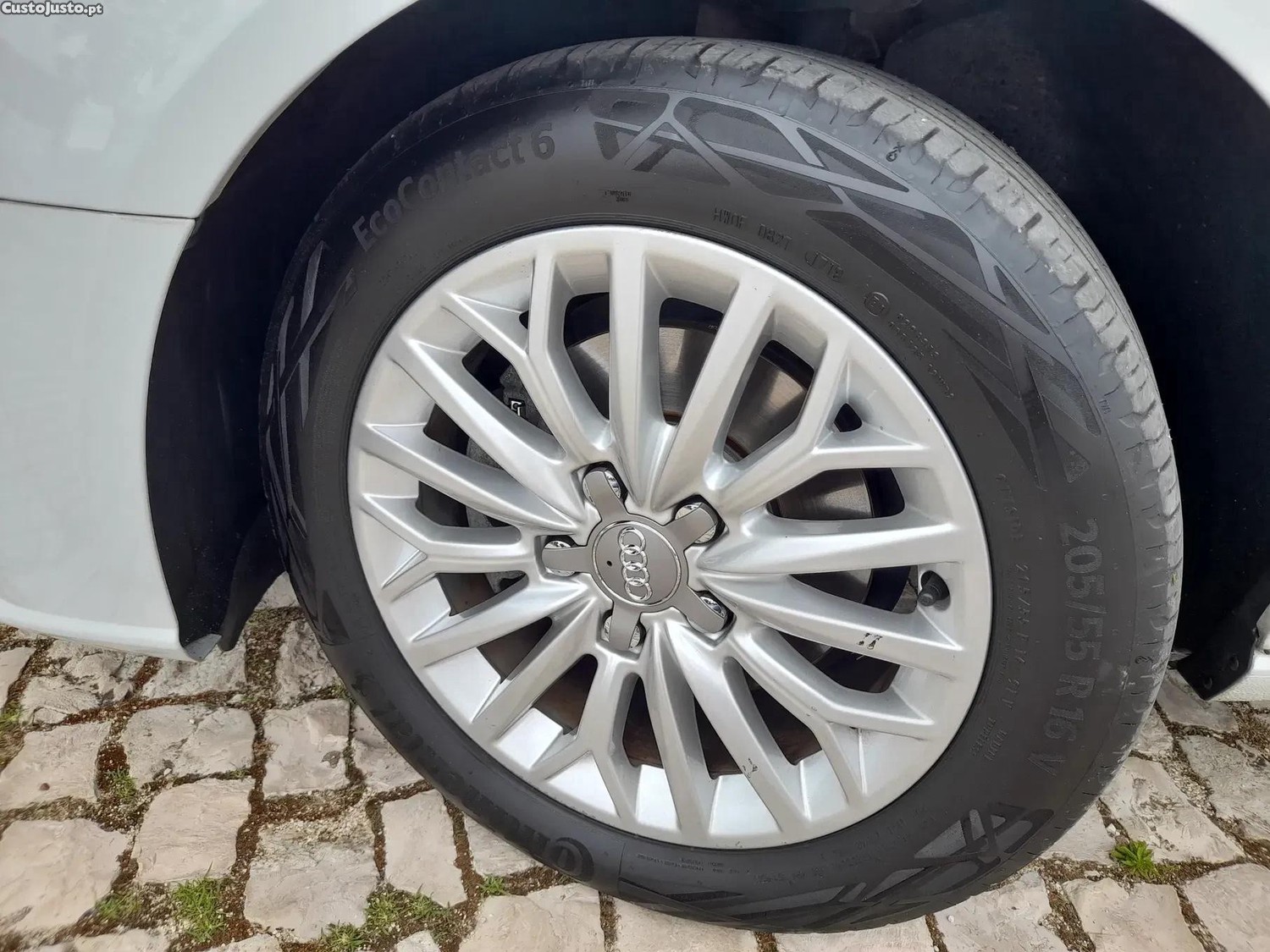 Audi A3 Sportback 1.6 TDI Attraction Ultra — fotografia 6