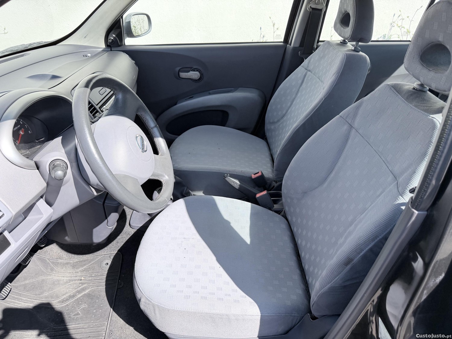 Nissan Micra 1.0 — photo 4