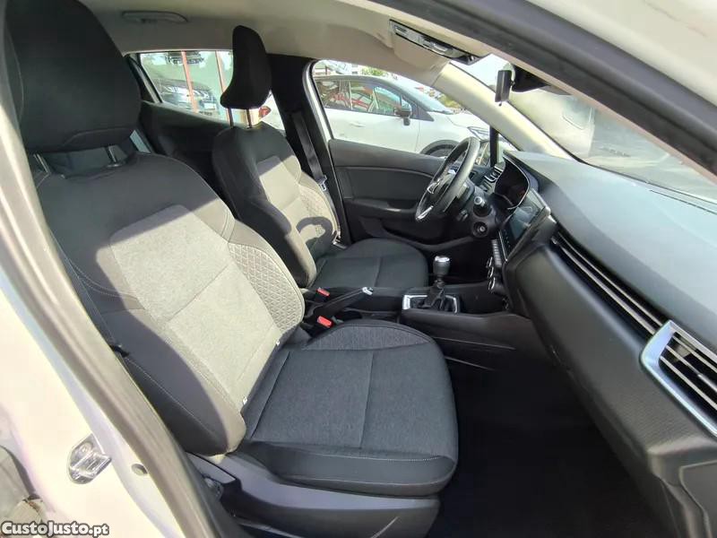 Renault Clio 1.5 Blue dCi Zen — fotografia 5