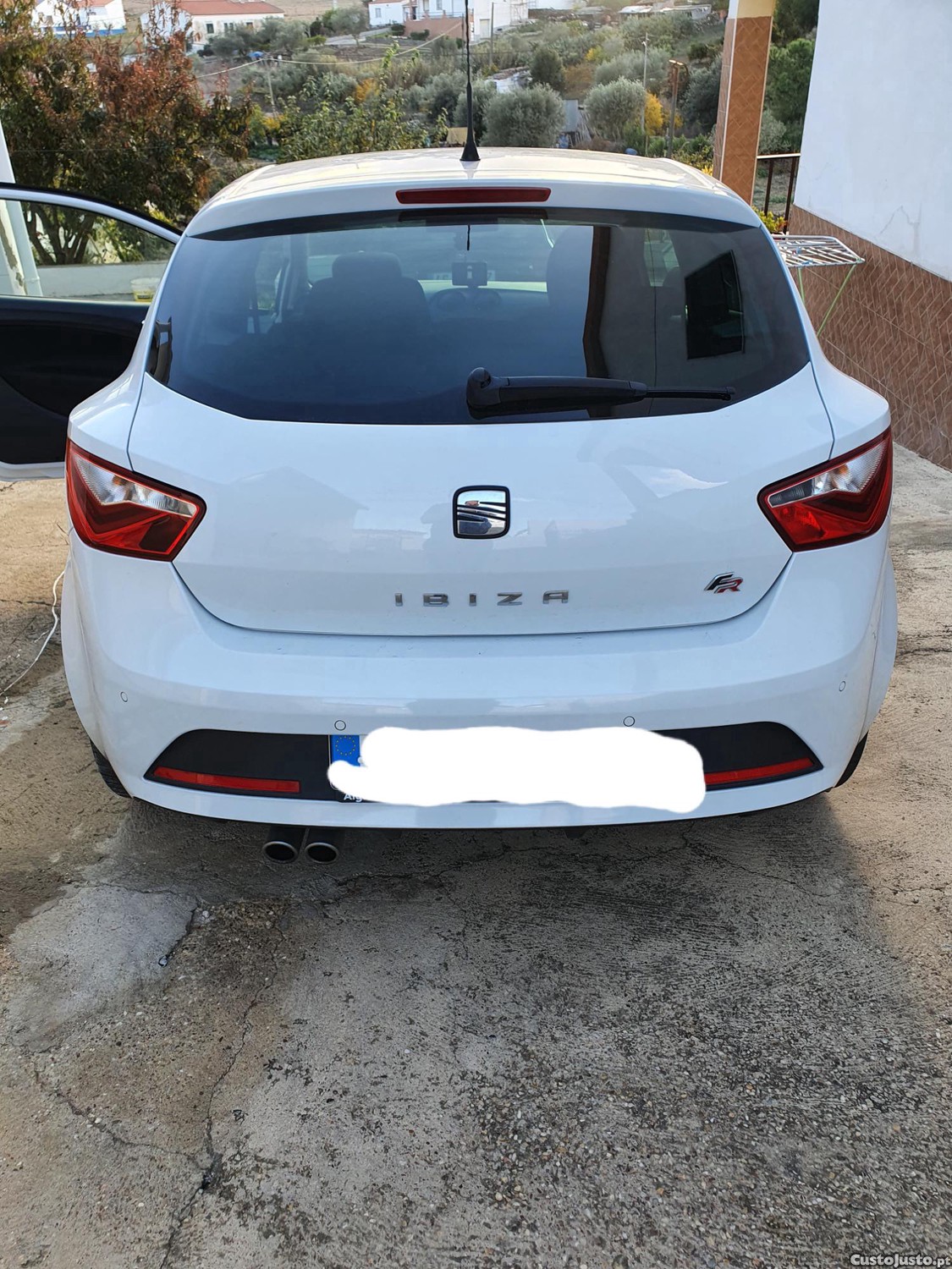 SEAT Ibiza FR 2.0 TDI — fotografia 3