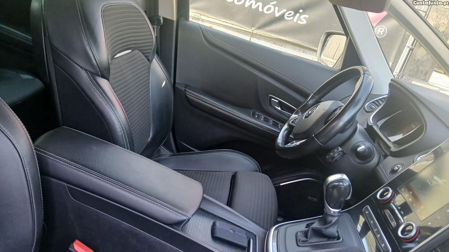 Renault Grand Scénic 1.6 DCI Bose Edition EDC SS — fotografia 6