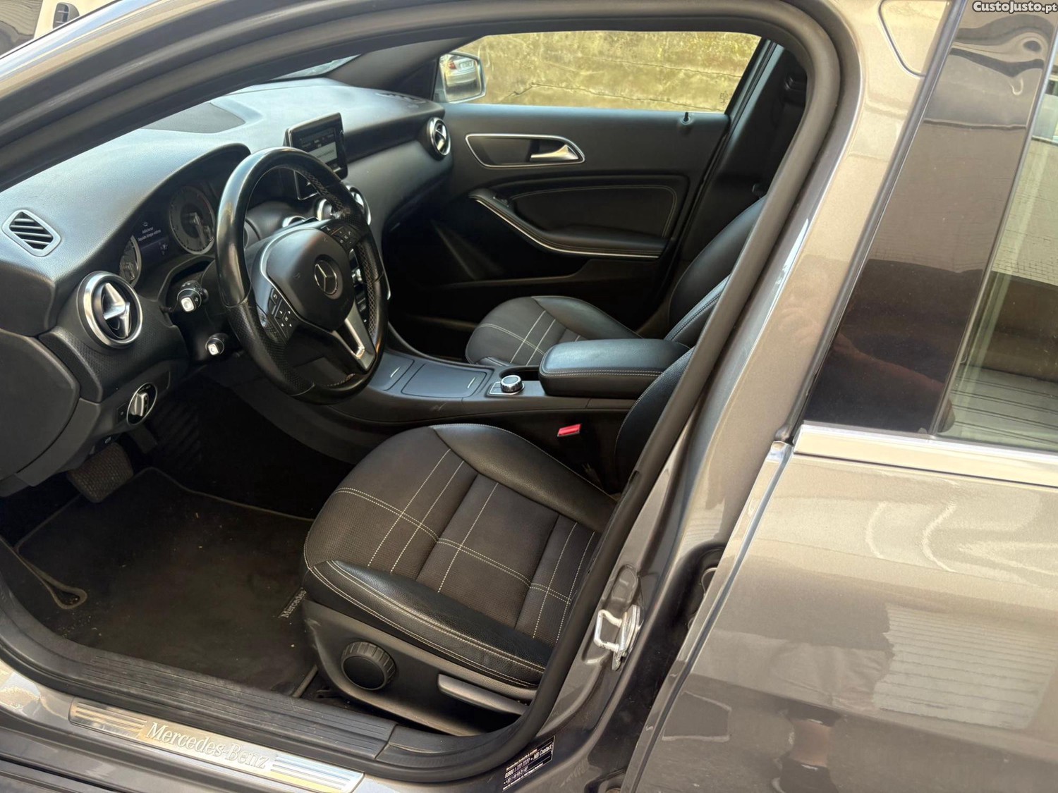 Mercedes-Benz A 220 D — photo 4