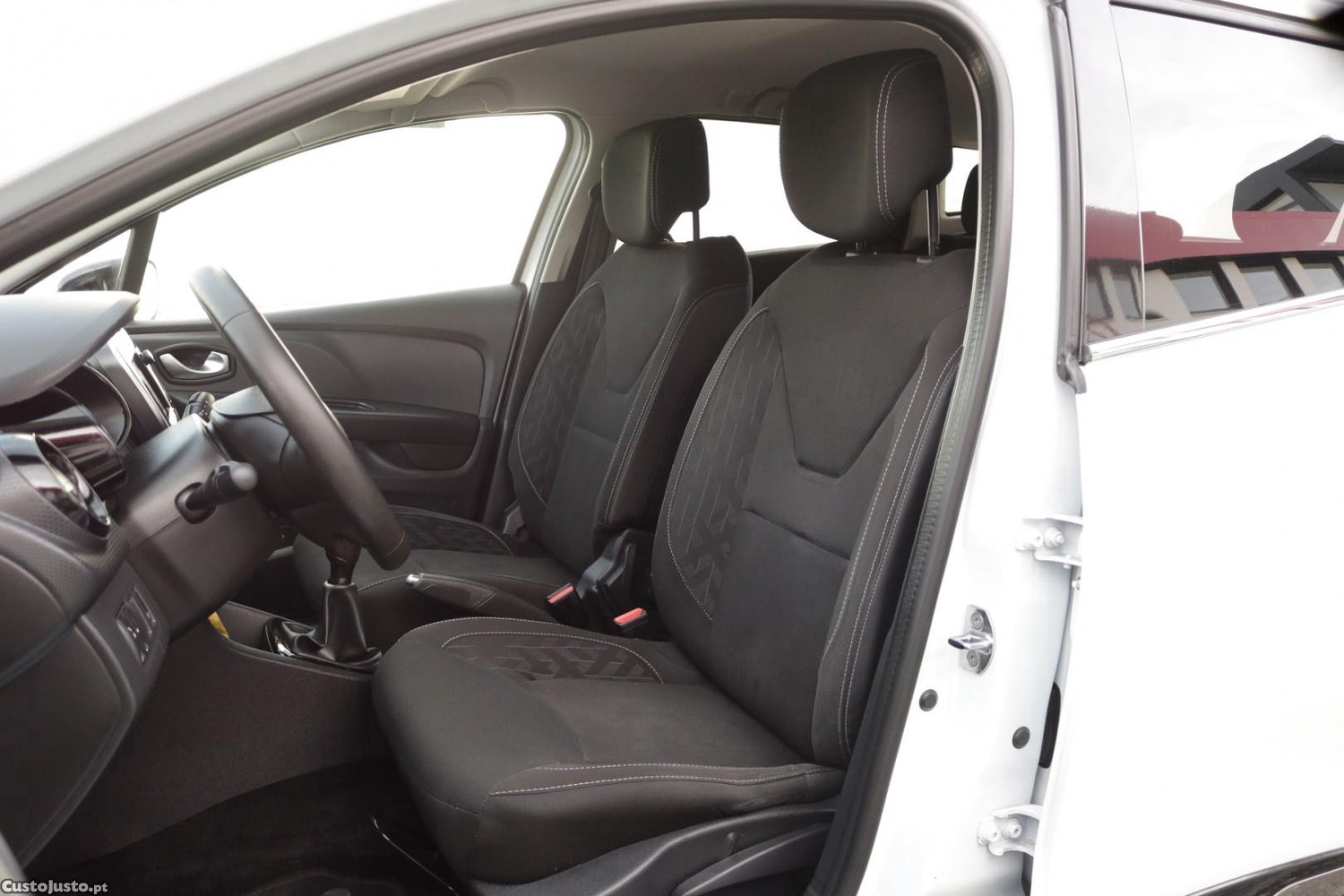 Renault Clio Sport Tourer 1.5 DCI Limited 90cv — fotografia 42