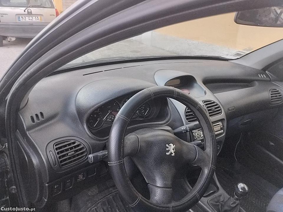 Peugeot 206 2000 HDI — fotografia 2