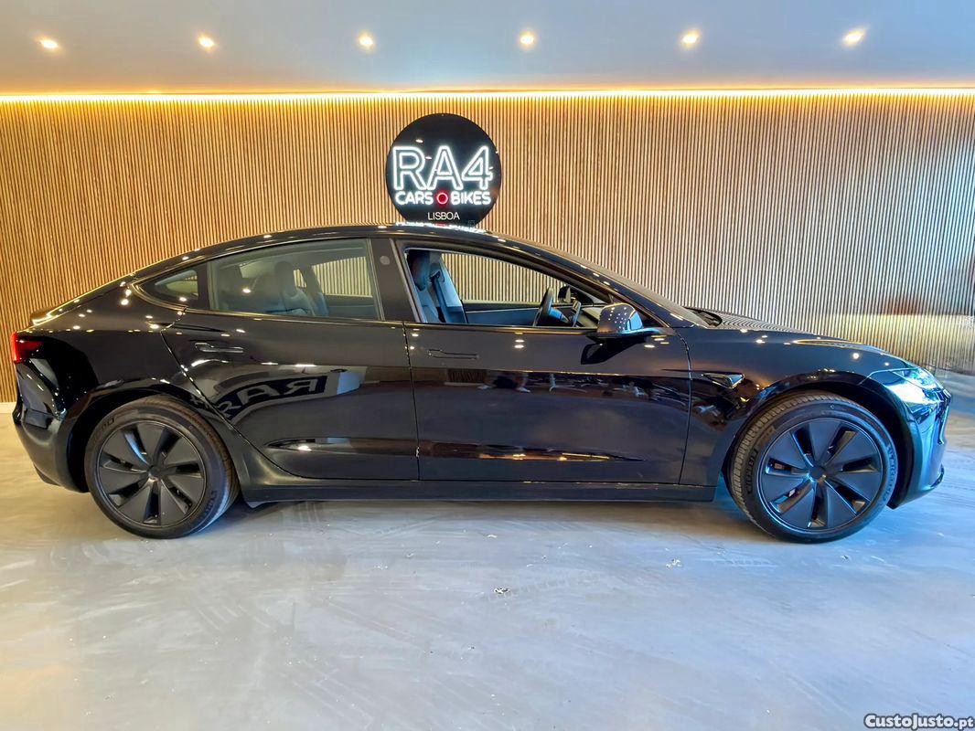 Tesla Model 3 nd — fotografia 13