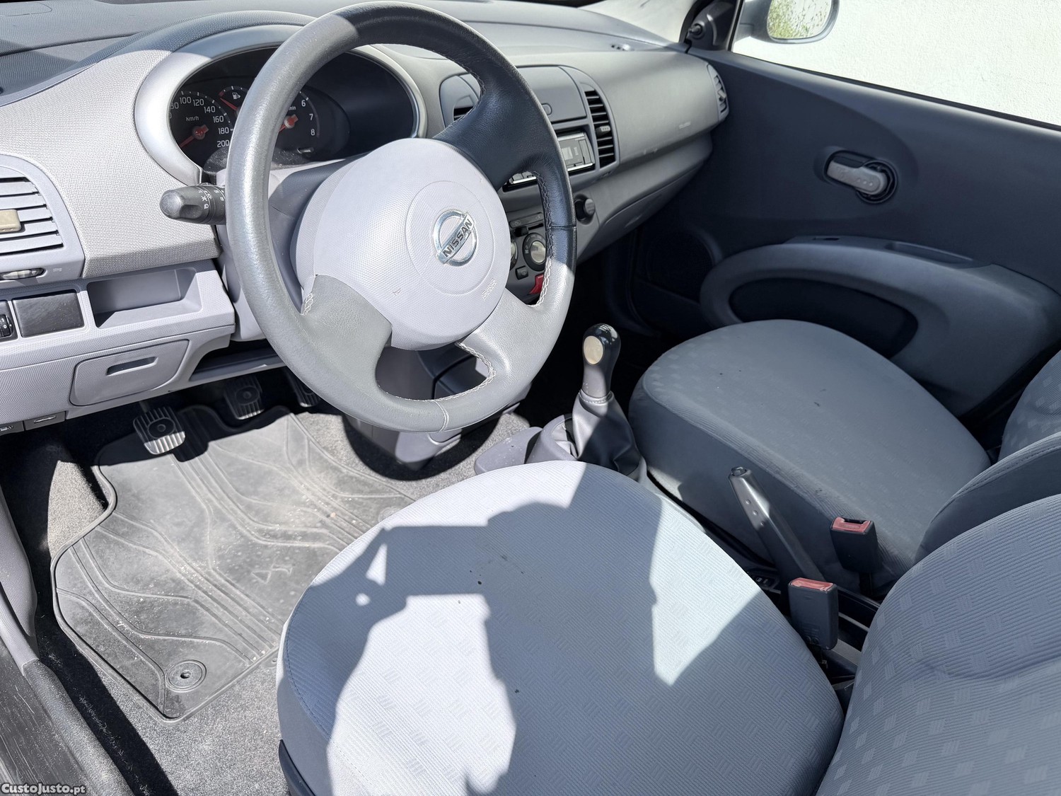 Nissan Micra 1.0 — photo 3