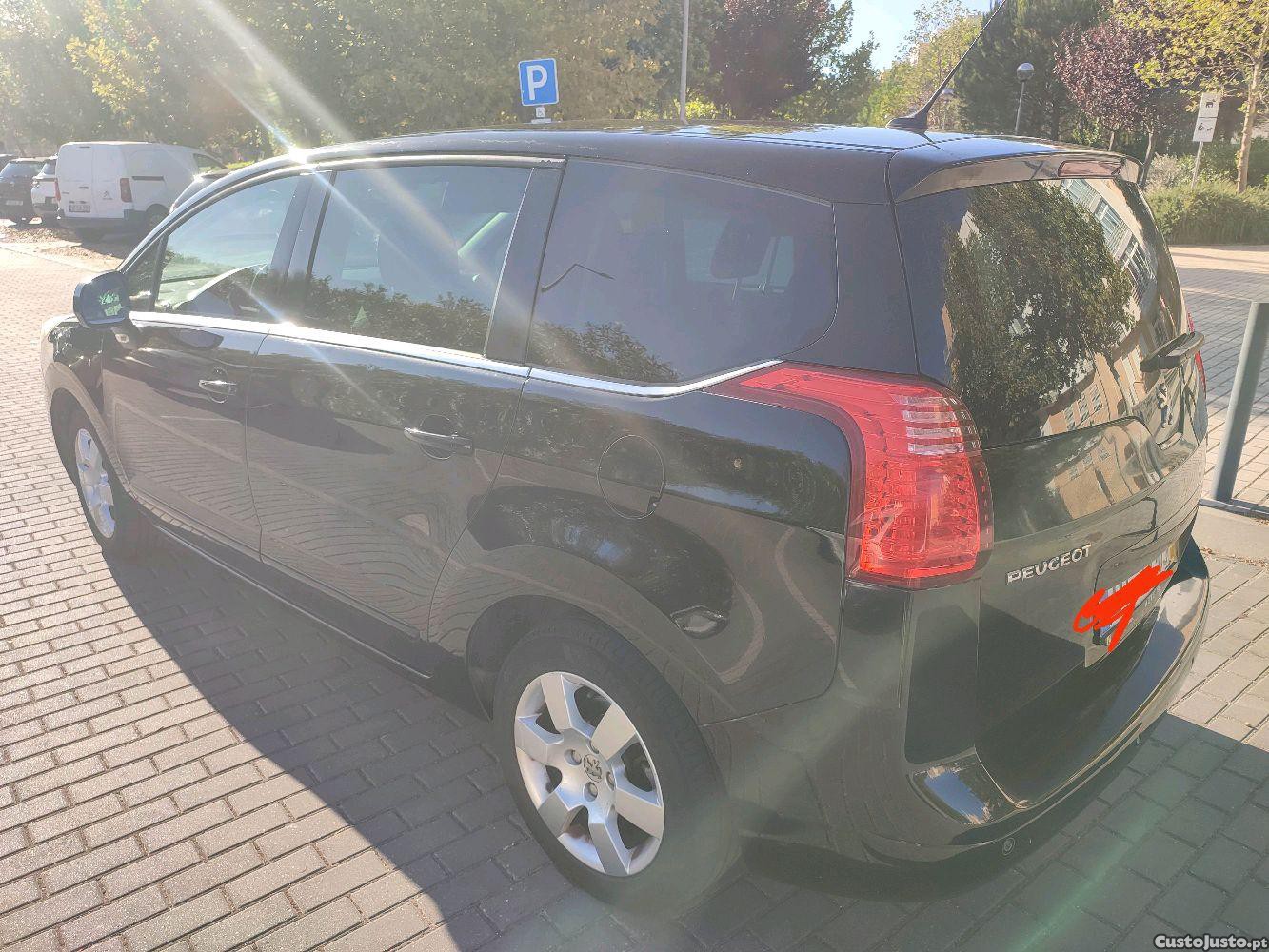 Peugeot 5008 Allure - 10 foto 5