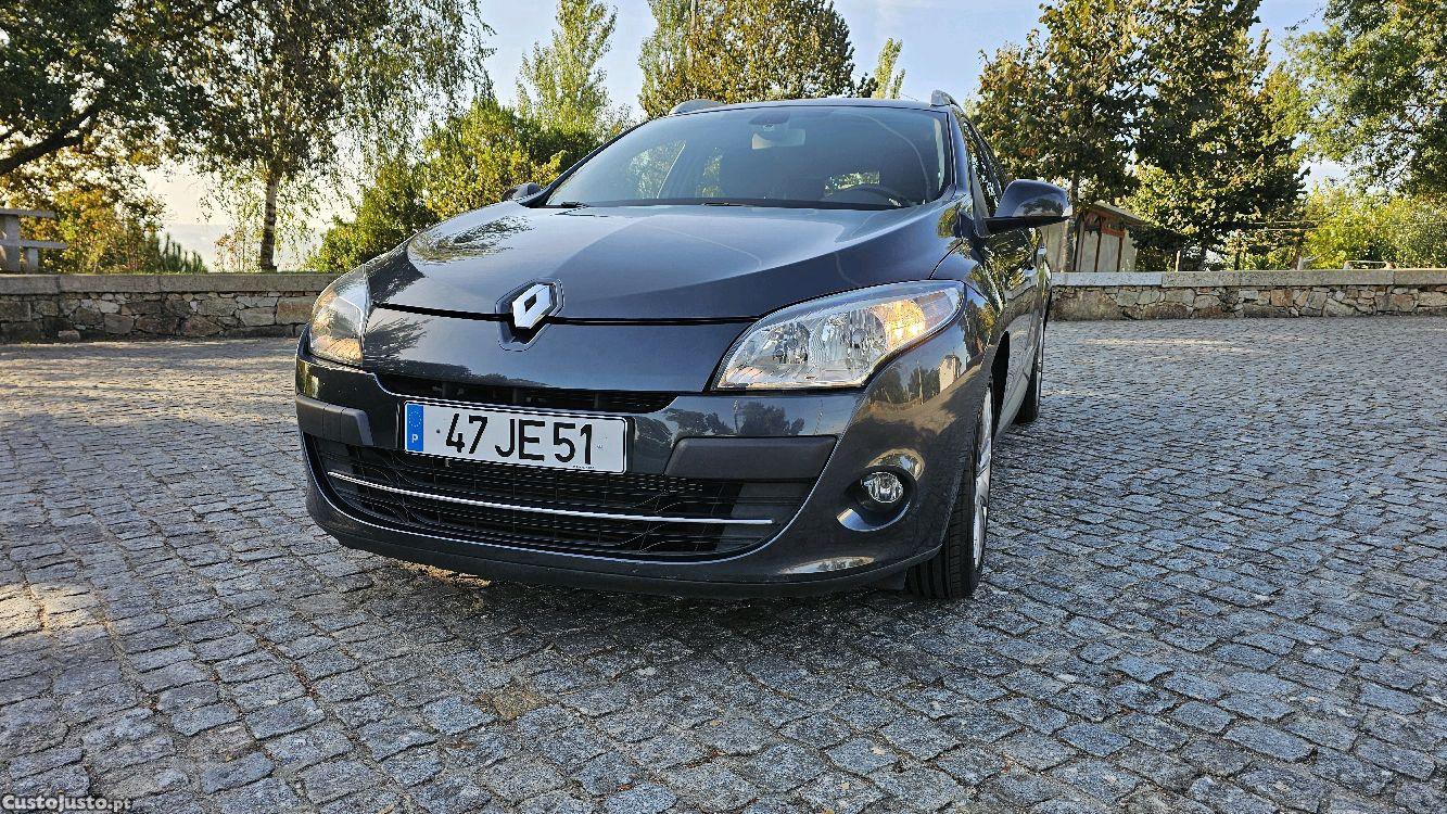 Renault Mégane 1.5 DCI Dynamique — fotografia 6