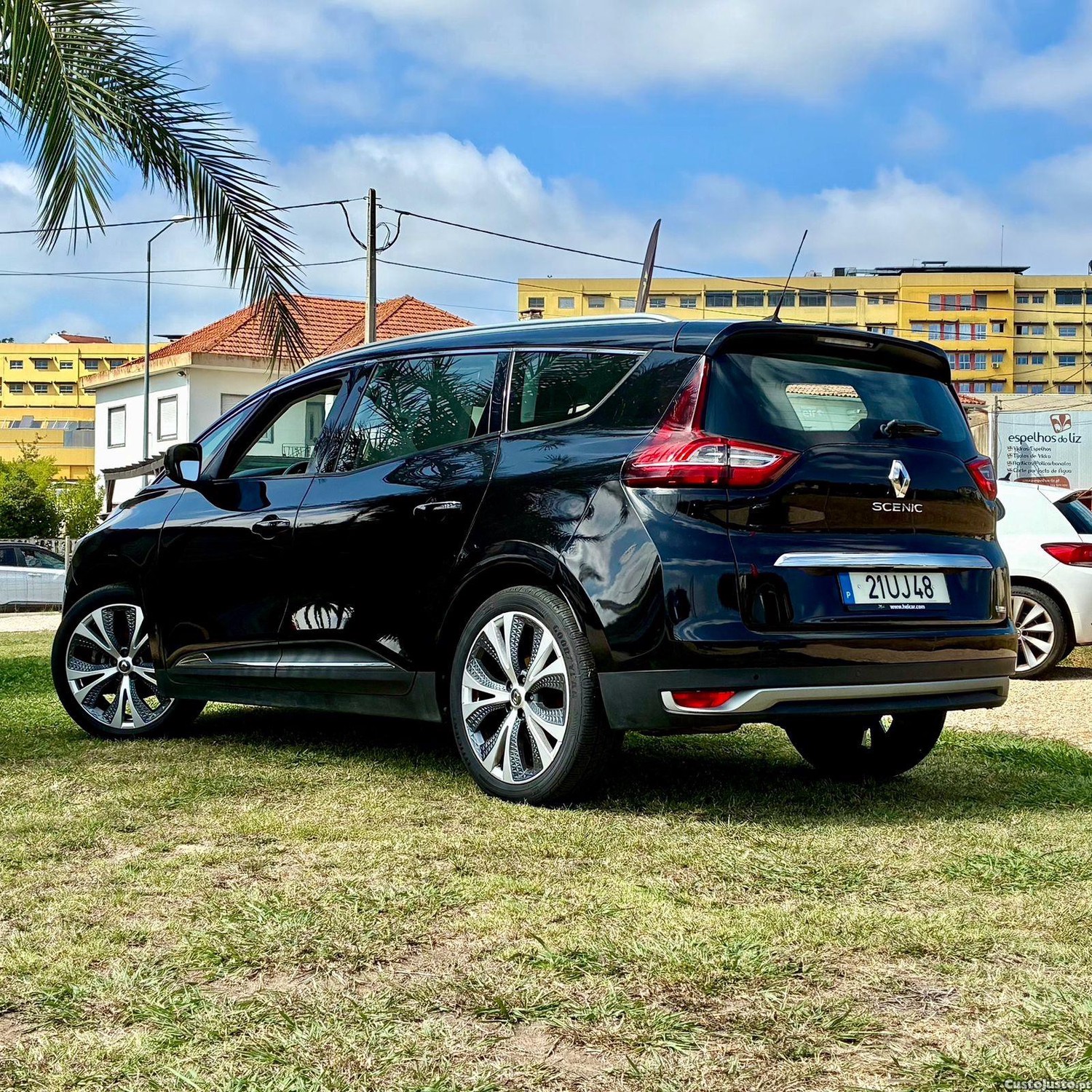 Renault Grand Scénic 1.5 Hybrid Assist · Nacional - 18 foto 3