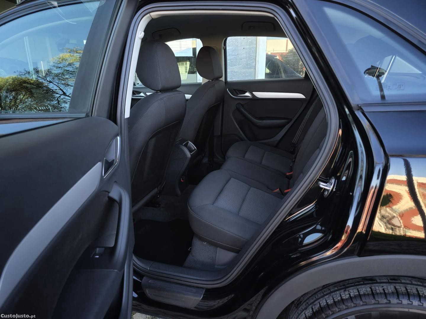 Audi Q3 2.0 TDI design — fotografia 20