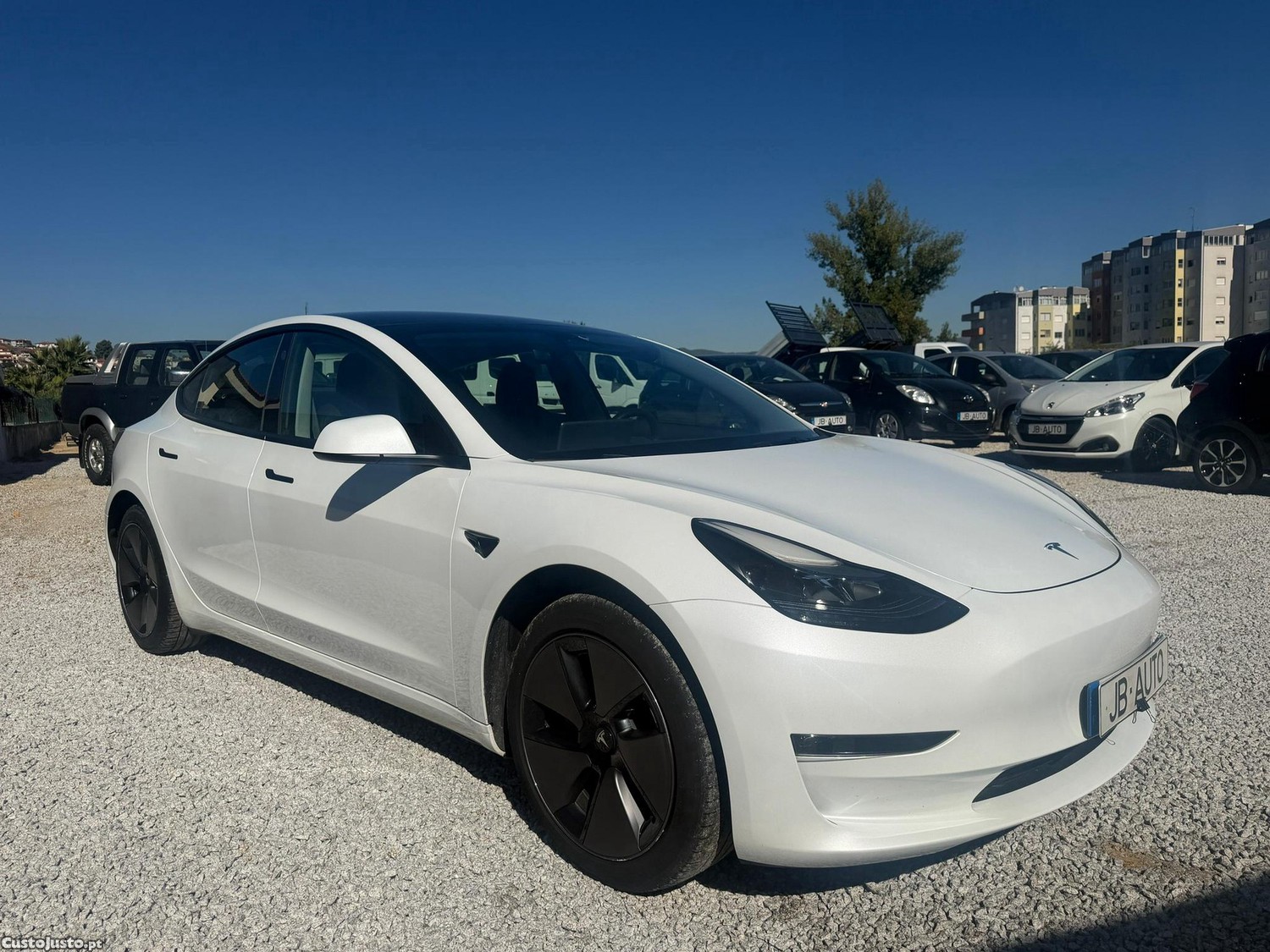 Tesla Model 3 Long Range AWD — fotografia 12