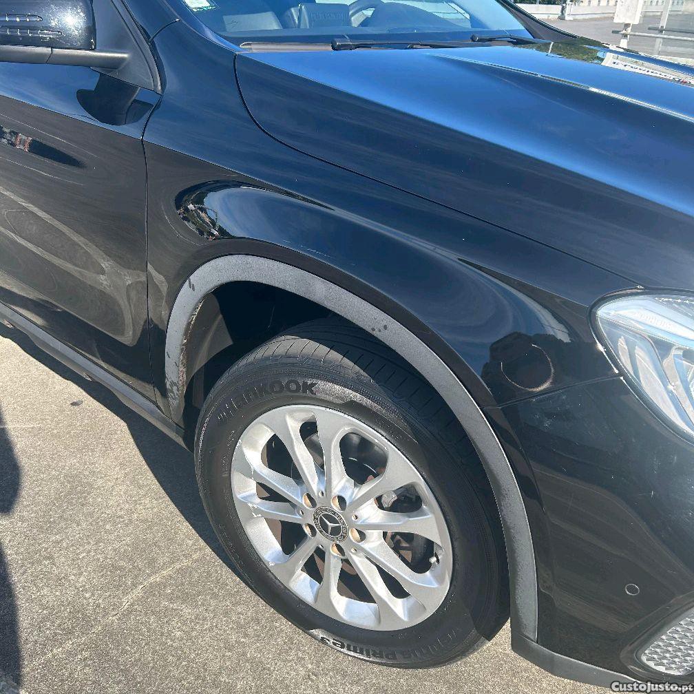 Mercedes-Benz GLA 180 d Style — fotografia 6