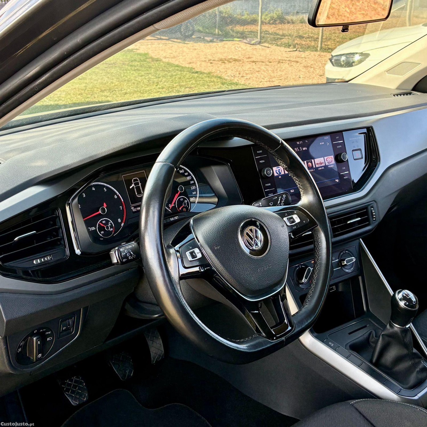 VW Polo 1.0 Confortline · Nacional - 18 — photo 5