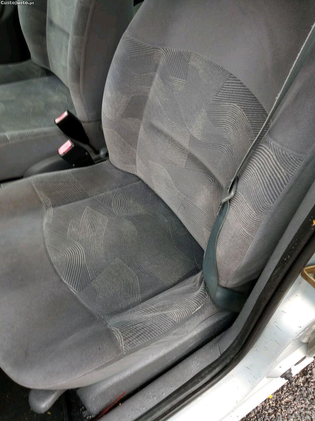Renault Clio 1200 Rx — fotografia 2