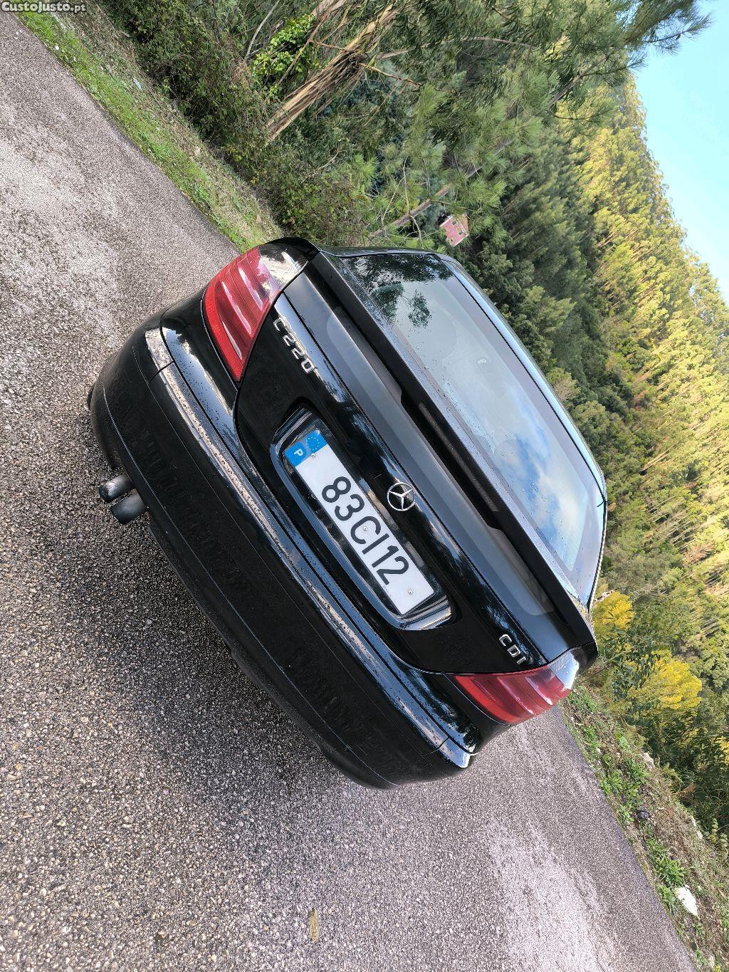 Mercedes-Benz C 220 2.0 150cv — fotografia 6