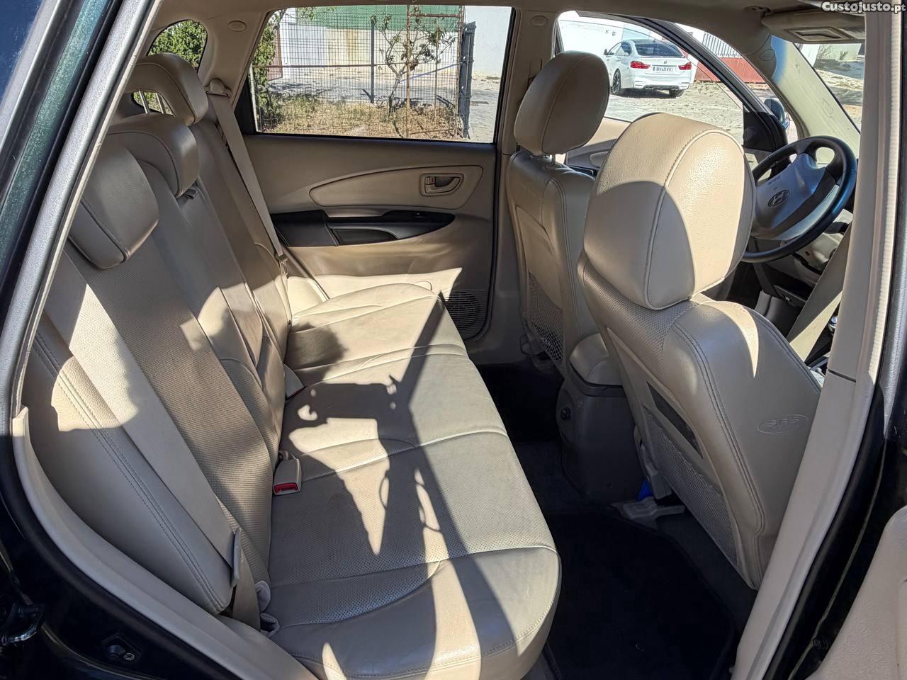 Hyundai Tucson 2.0 CRDi — fotografia 6