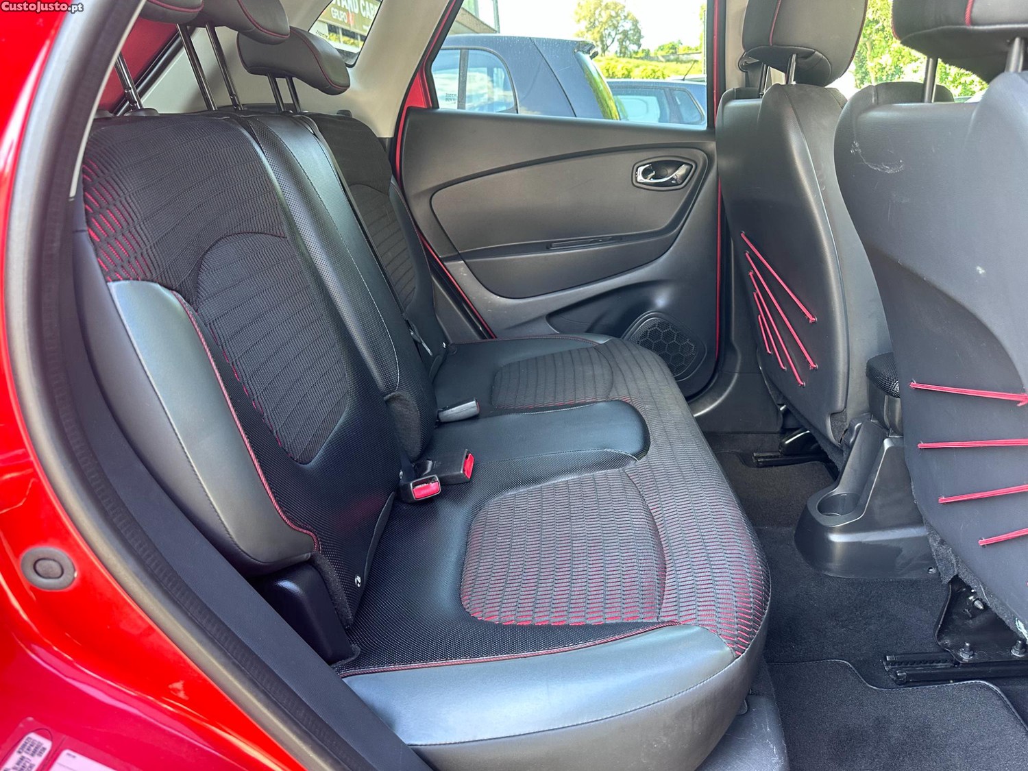 Renault Captur 1.5 dCi Exclusive — fotografia 6