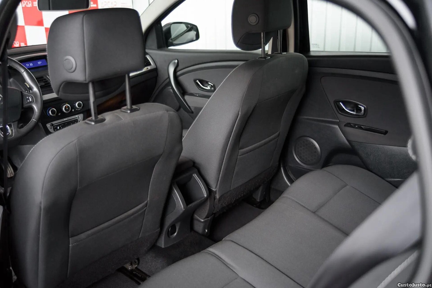 Renault Mégane 1.5 dCi Dynamique — fotografia 12