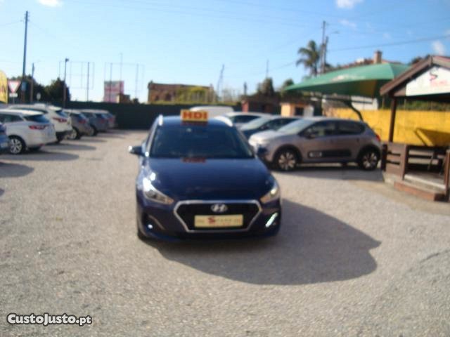 Hyundai i30 1.6 crdi style 116 cv — fotografia 6
