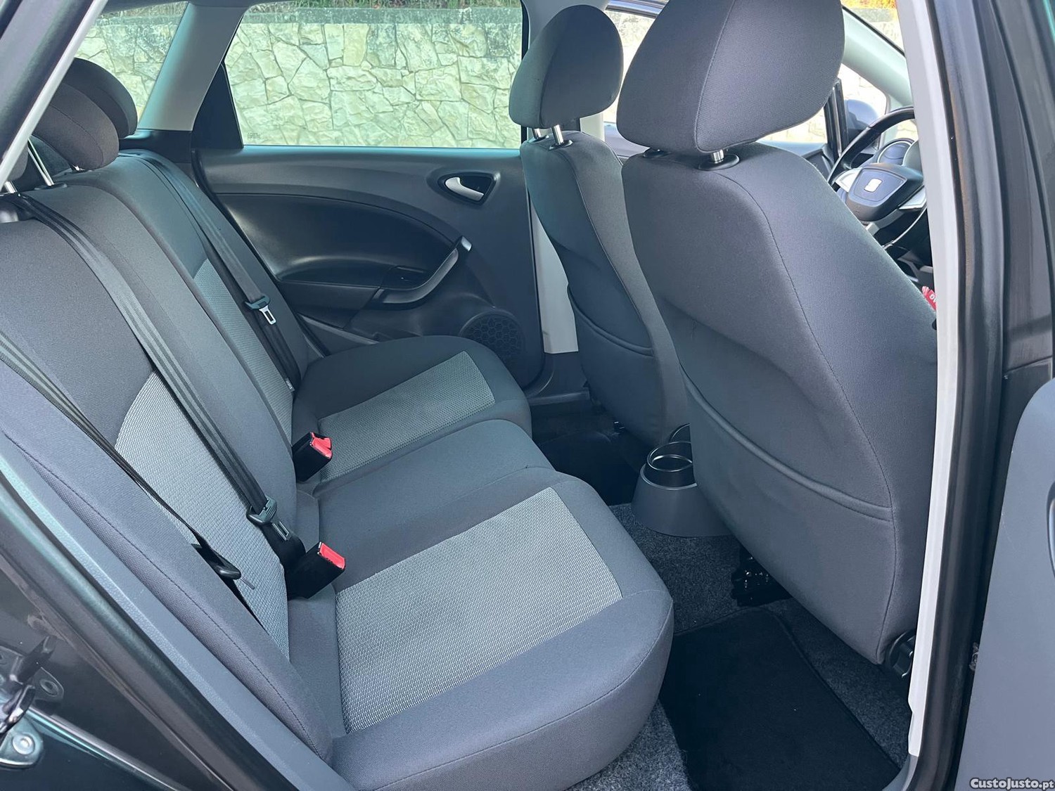 SEAT Ibiza 1.6 TDI — fotografia 6