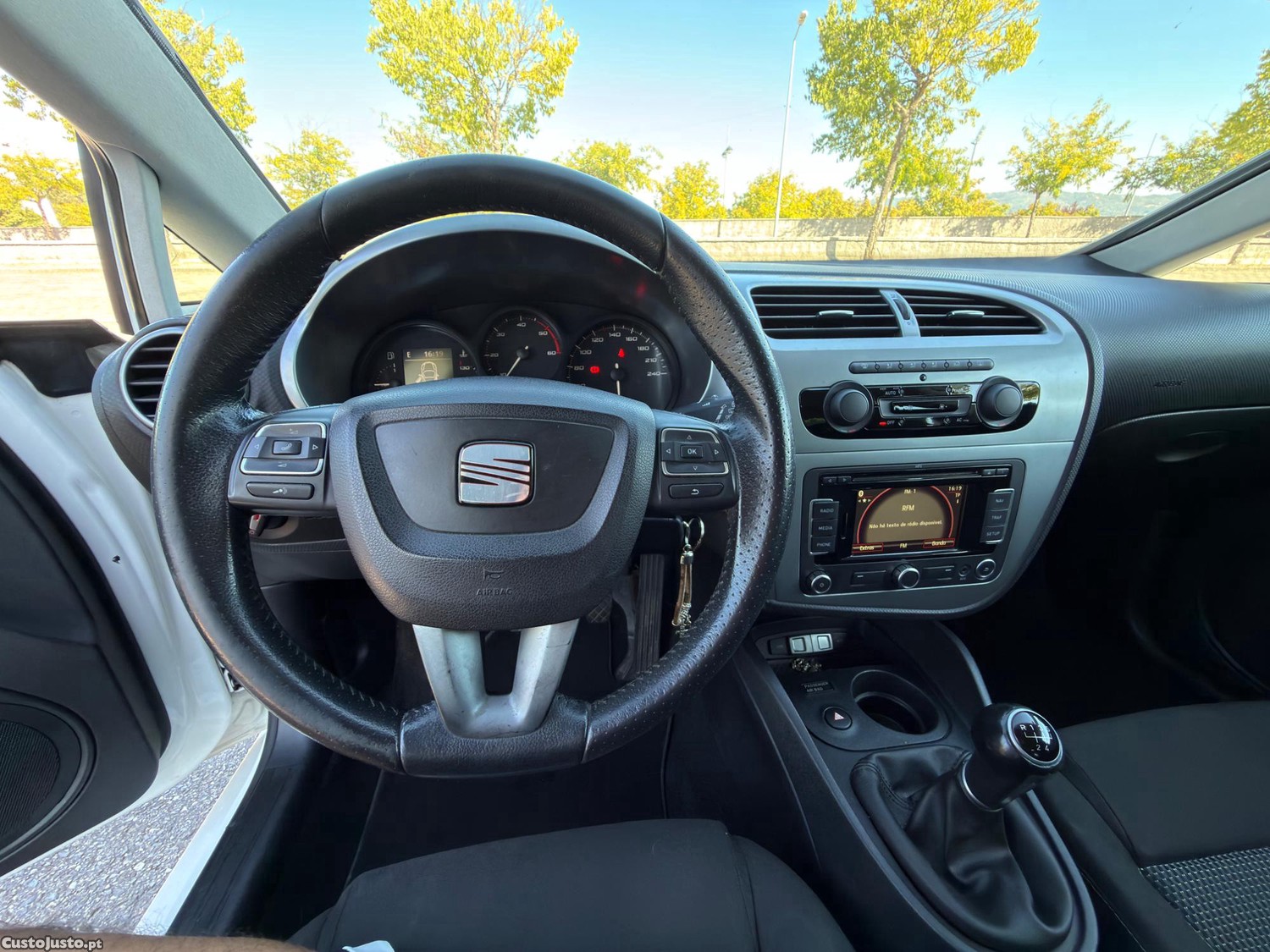 SEAT Leon 1.9 TDI Sport c/GPS — fotografia 10