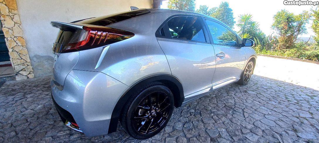 Honda Civic 1.6 Idtec sport — fotografia 7