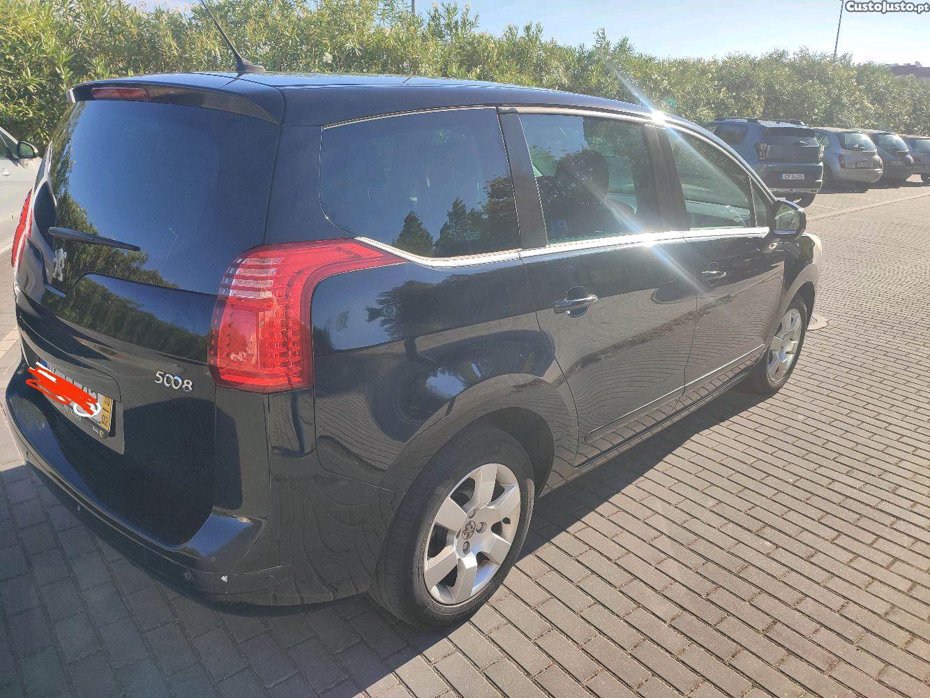 Peugeot 5008 Allure - 10 foto 4