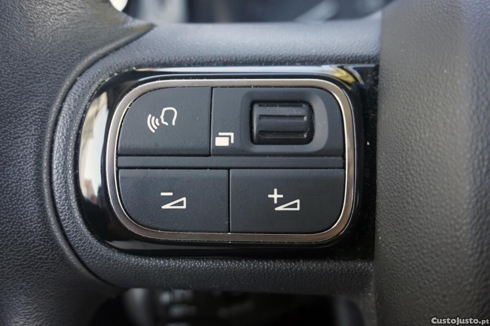Citroën C3 1.2 PureTech Shine — fotografia 19