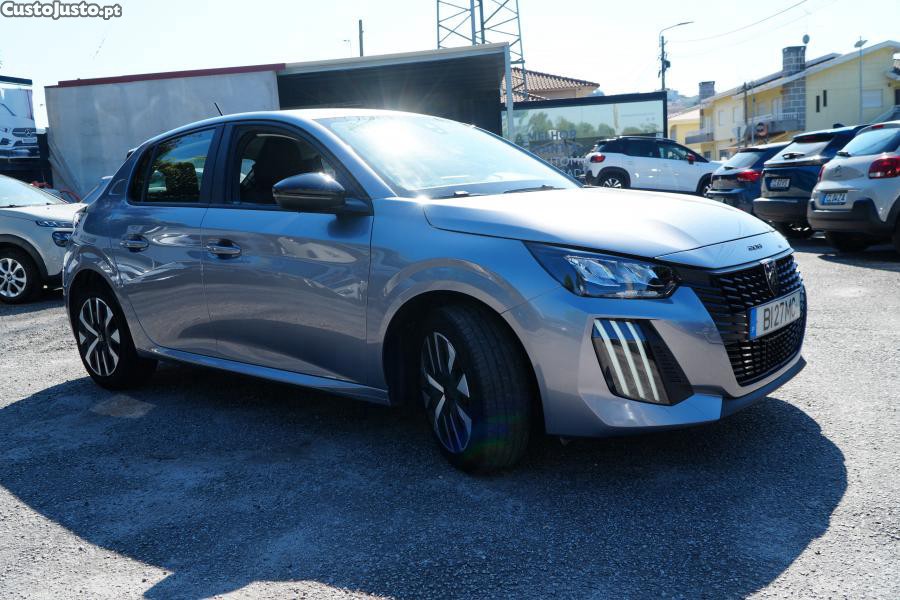 Peugeot 208 1.2 PureTech Active - 24 foto 2