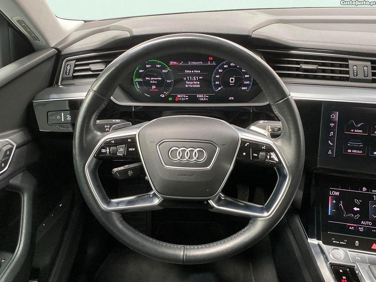 Audi e-tron 50 quattro Advanced — fotografia 12