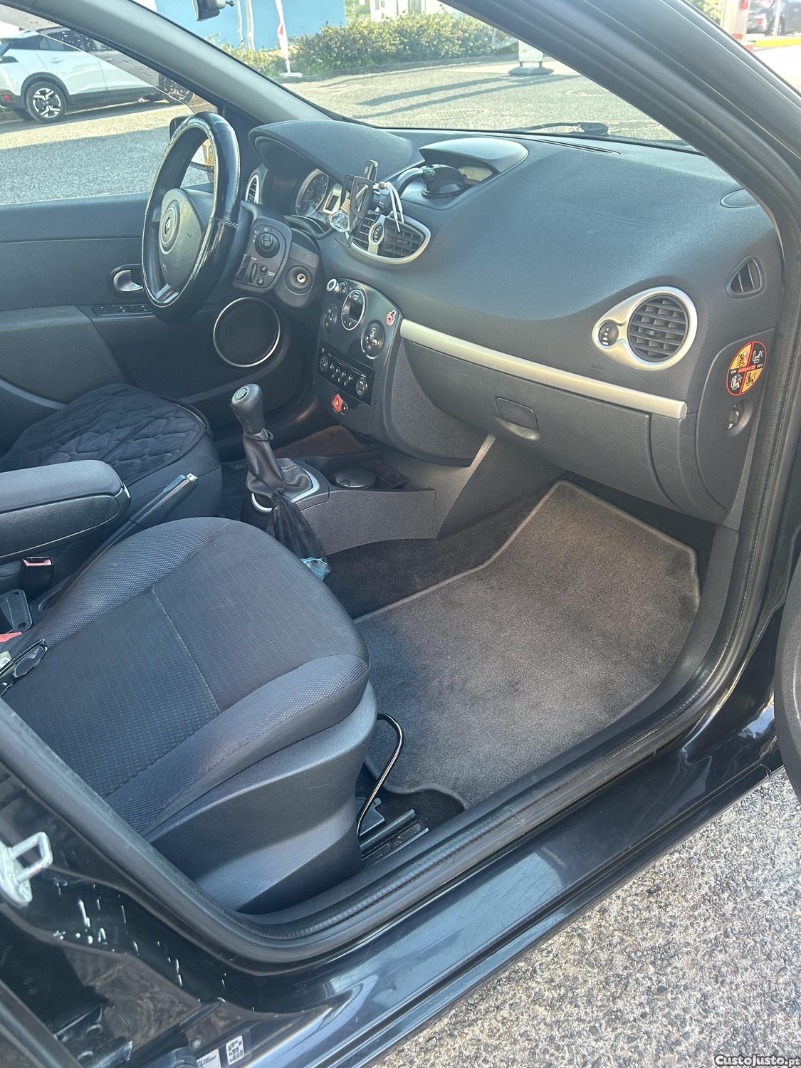 Renault Clio 1.5 Dci — fotografia 6