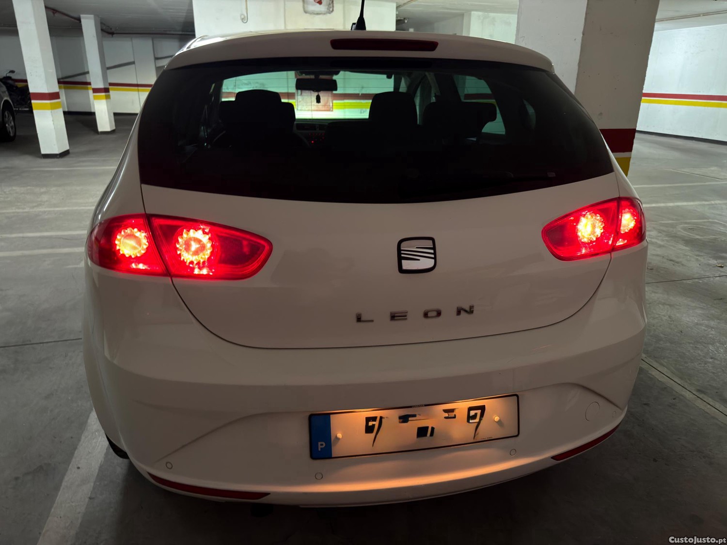 SEAT Leon 1.9 TDI Sport c/GPS — fotografia 3