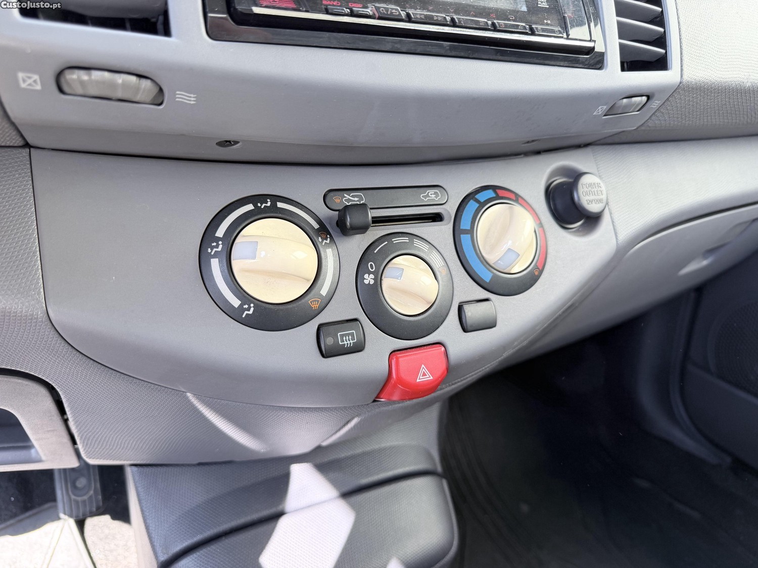 Nissan Micra 1.0 — photo 5