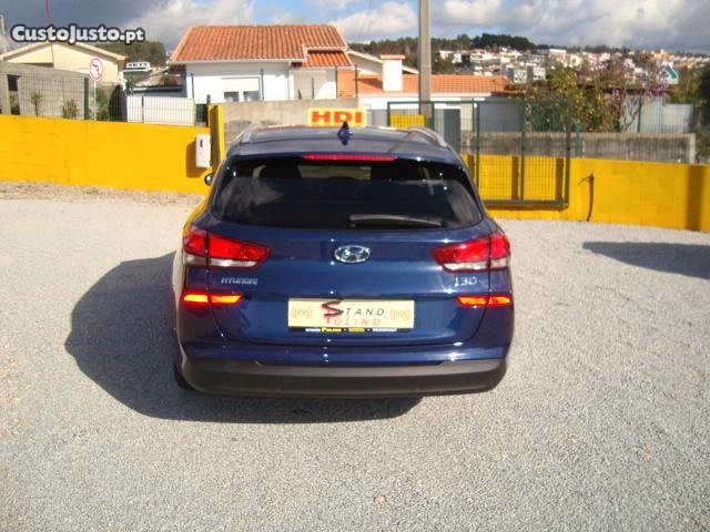 Hyundai i30 1.6 crdi style 116 cv — fotografia 5