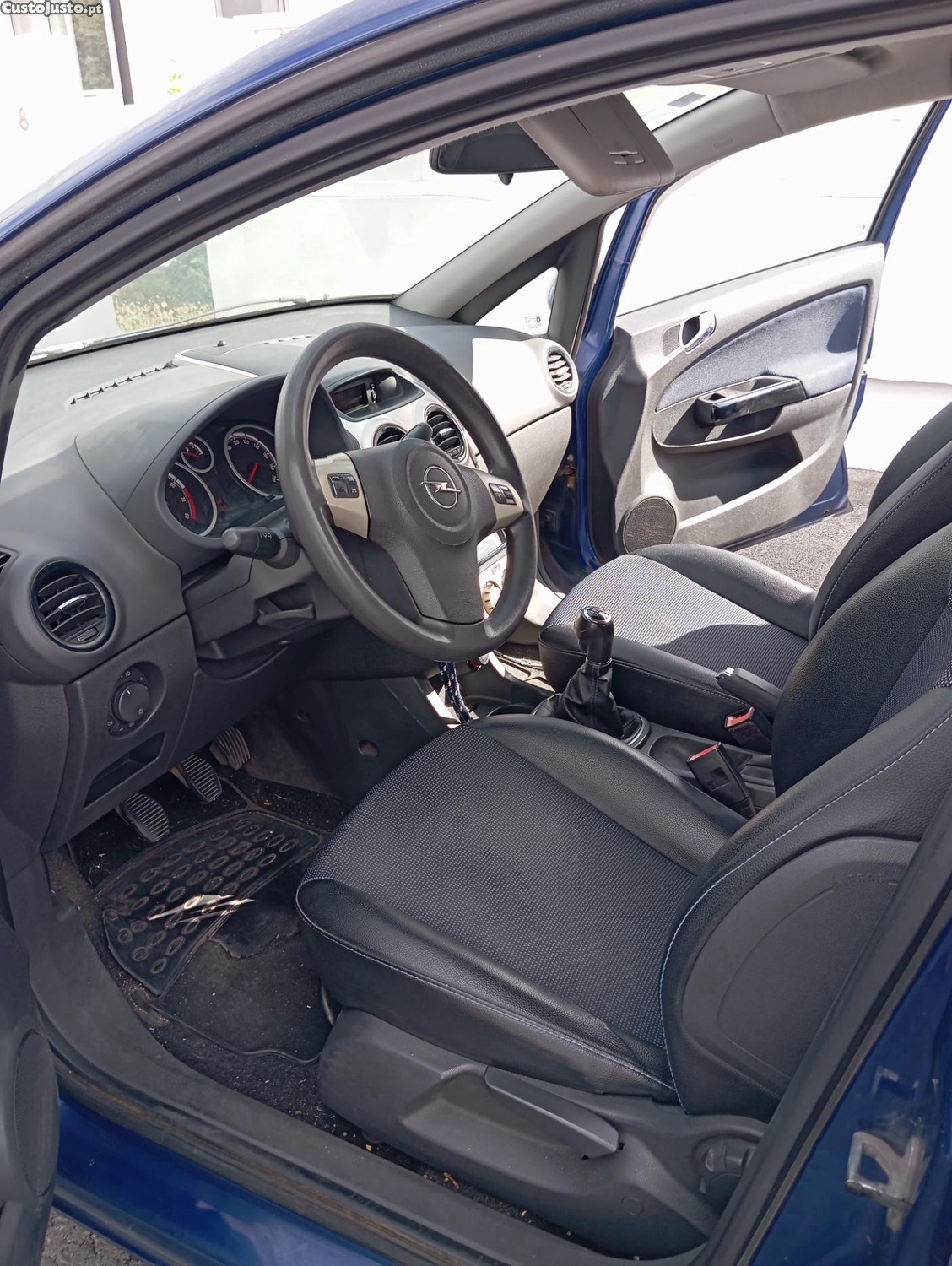 Opel Corsa 1.2 — fotografia 9